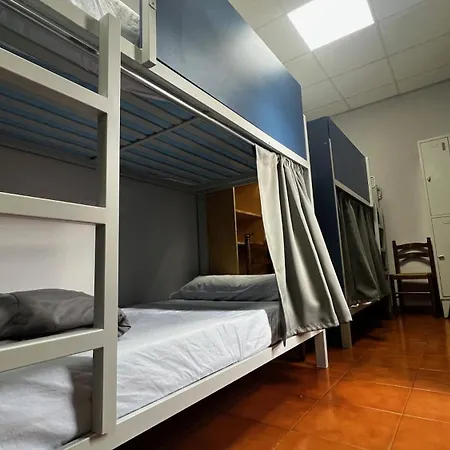 La Estacion يانس