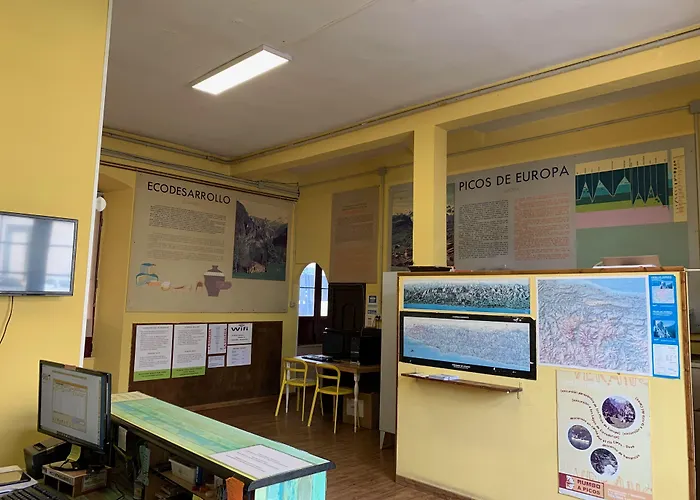 Hostel La Estacion Llanes